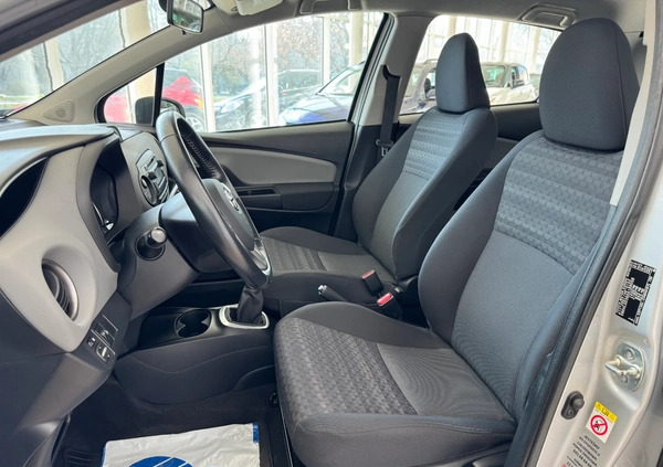 Toyota Yaris cena 37500 przebieg: 142578, rok produkcji 2015 z Częstochowa małe 497